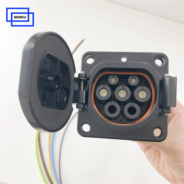 32A 240V Gbt AC Charging Socket
