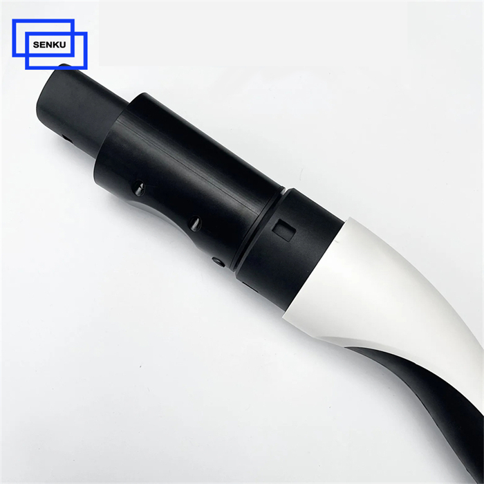 EV Charging 32A Type 2 to Telsa Adapter