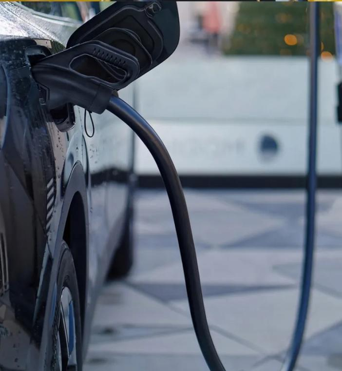 SENKU CCS2 EV CHARGING